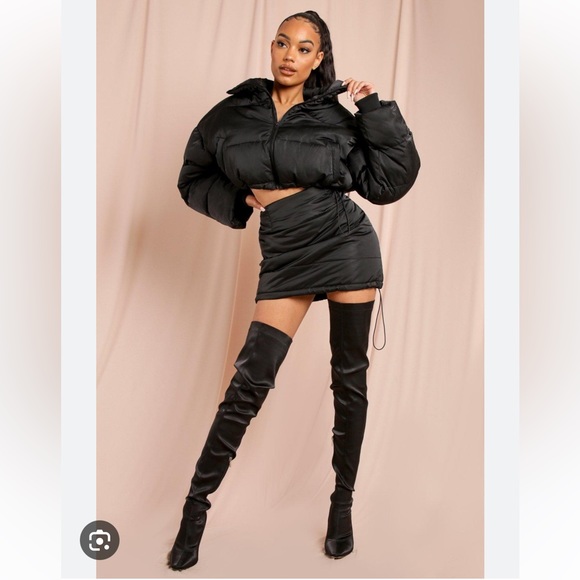 Misspap Black Cropped Puffer - Picture 1 of 4